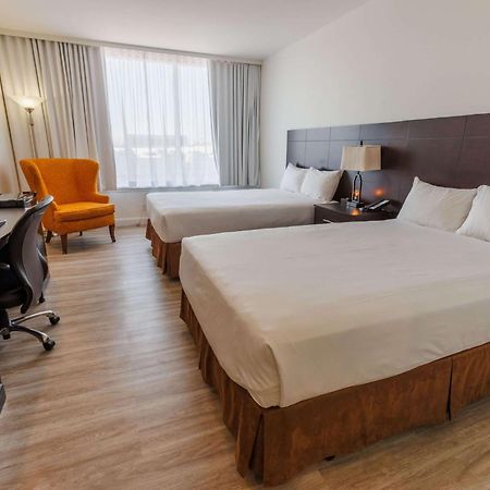 Travelodge By Wyndham Quebec City Hotel & Convention Centre Екстериор снимка