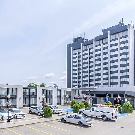 Travelodge By Wyndham Quebec City Hotel & Convention Centre Екстериор снимка