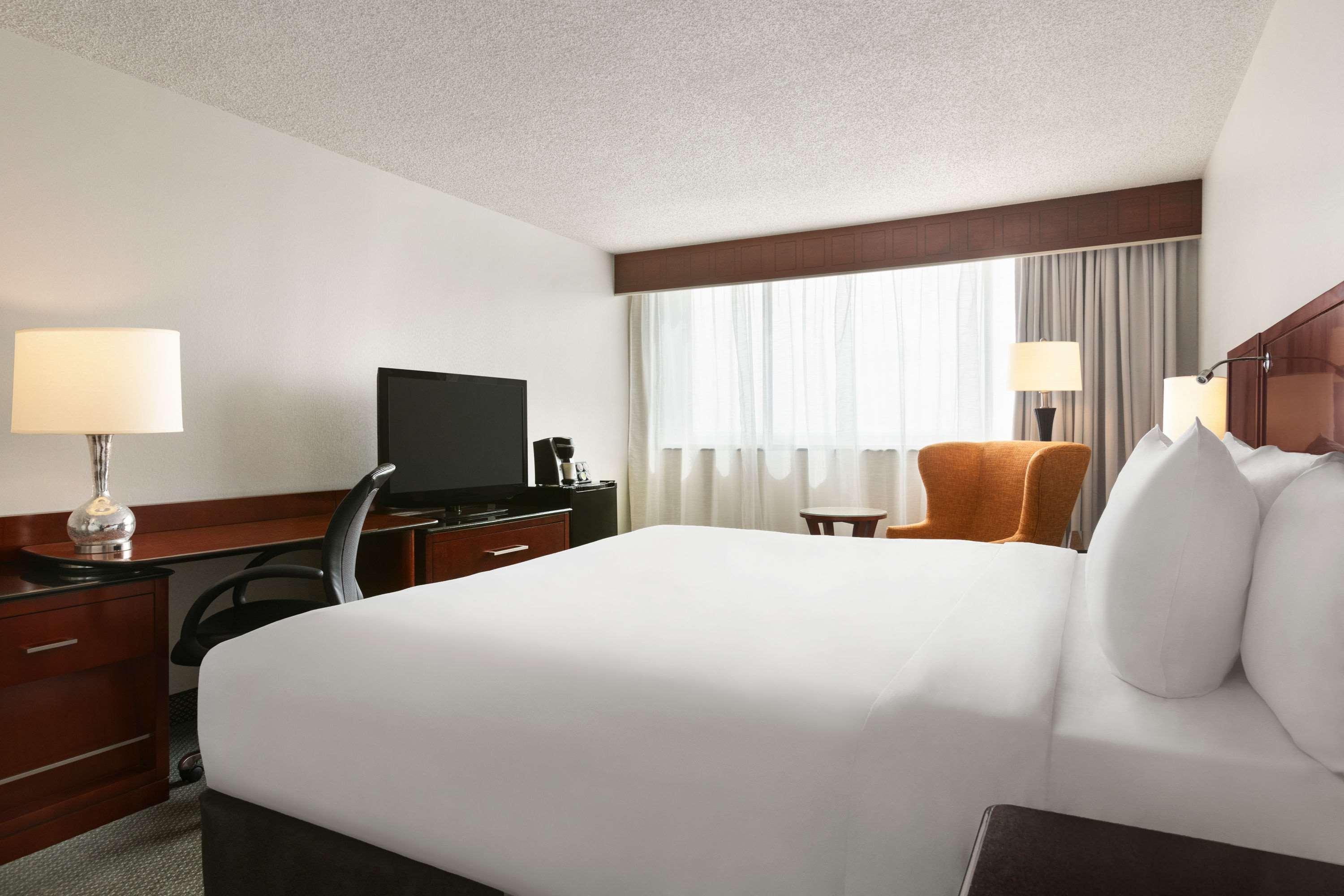 Travelodge By Wyndham Quebec City Hotel & Convention Centre Екстериор снимка