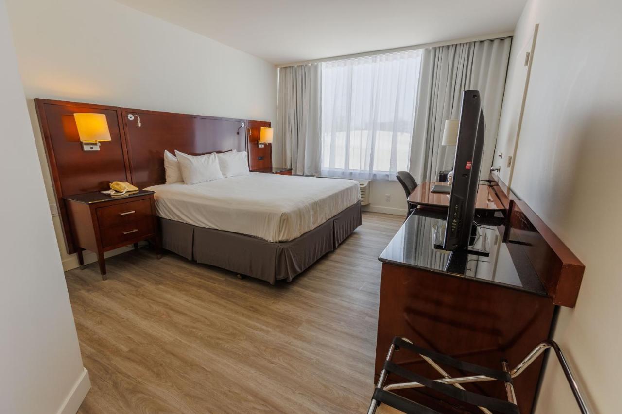 Travelodge By Wyndham Quebec City Hotel & Convention Centre Екстериор снимка