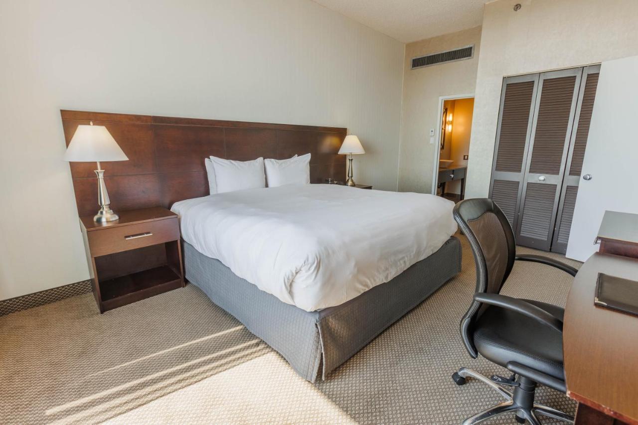 Travelodge By Wyndham Quebec City Hotel & Convention Centre Екстериор снимка