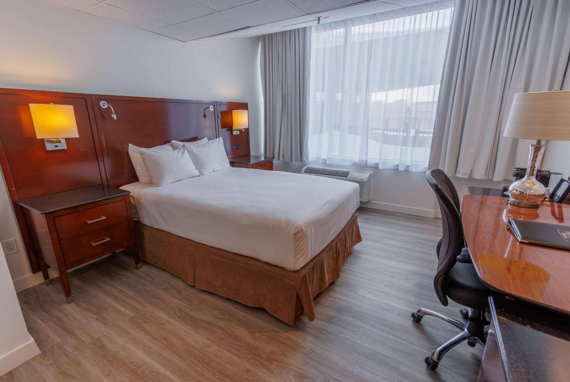 Travelodge By Wyndham Quebec City Hotel & Convention Centre Екстериор снимка