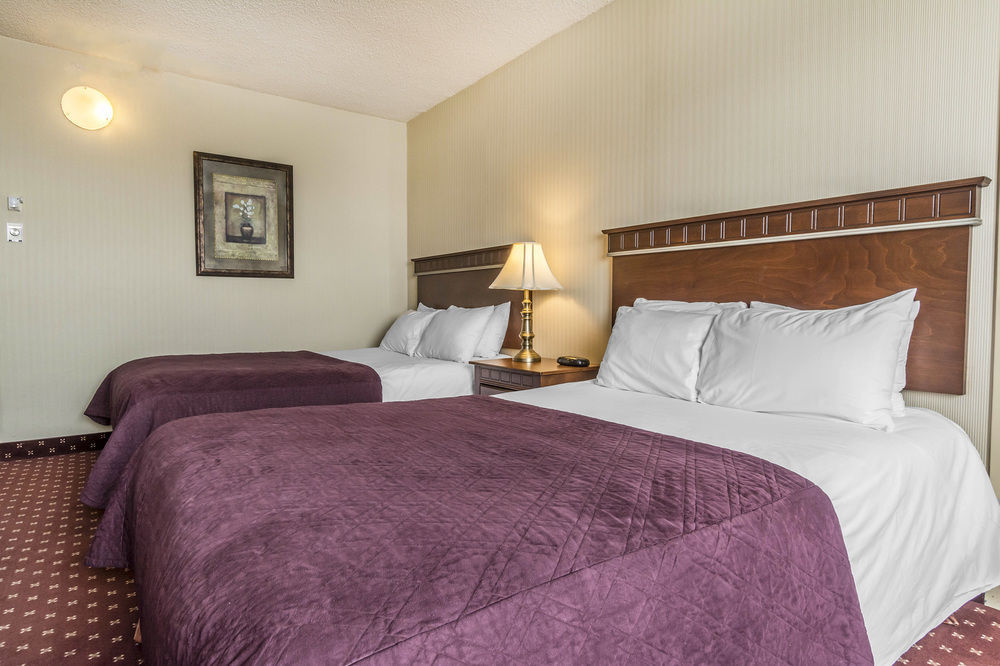 Travelodge By Wyndham Quebec City Hotel & Convention Centre Екстериор снимка