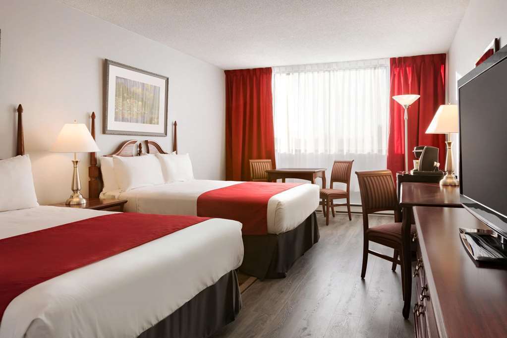 Travelodge By Wyndham Quebec City Hotel & Convention Centre Стая снимка